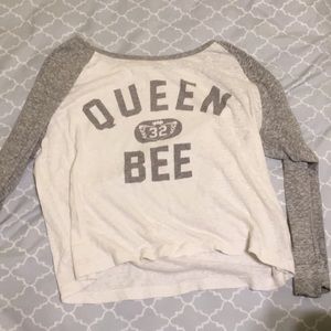 I am selling a pajama shirt for girls.